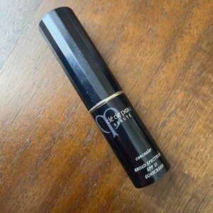 Cle de Peau Concealer SPF 25 Ocher